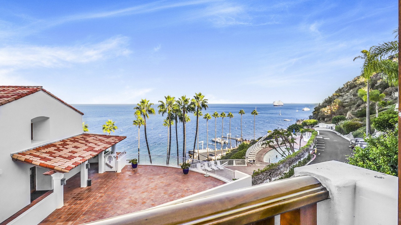 Photo of Patio Balcony in Avalon