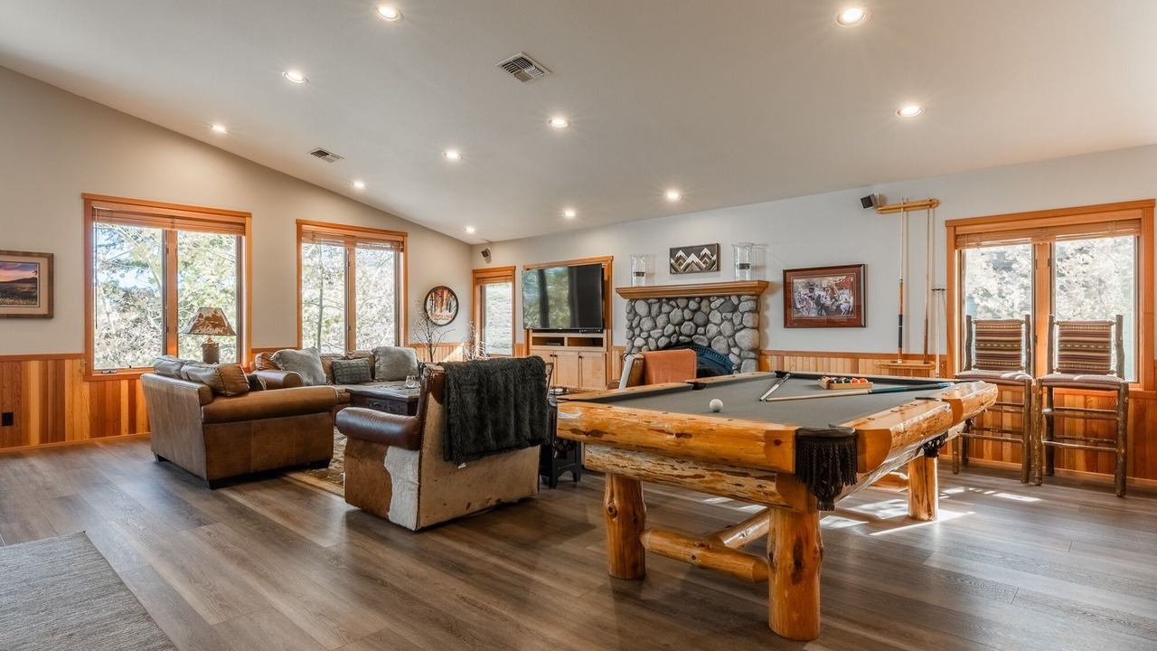 Photo of Bedroom in Mammoth Lakes