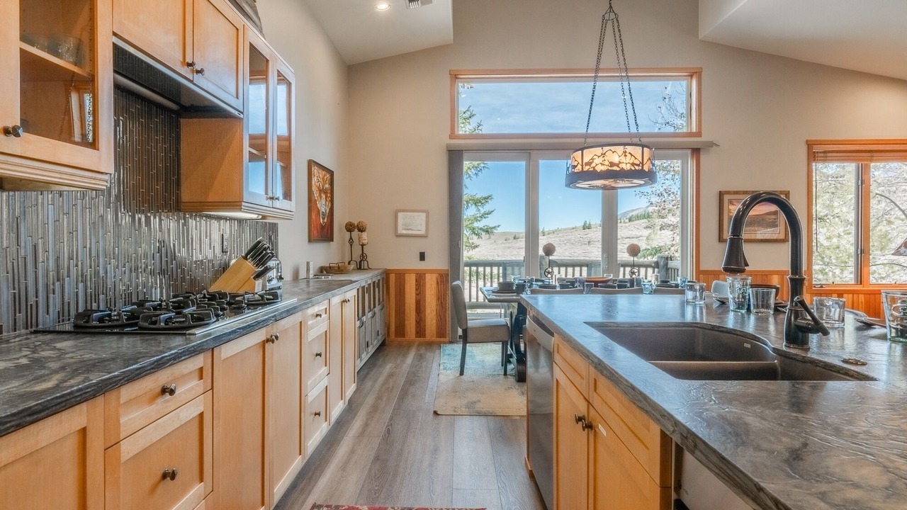 Photo of Kitchen in Mammoth Lakes