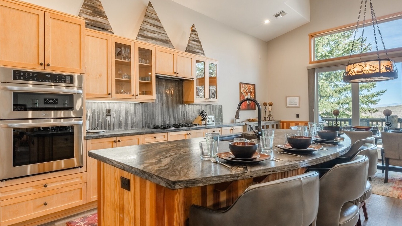 Photo of Kitchen in Mammoth Lakes
