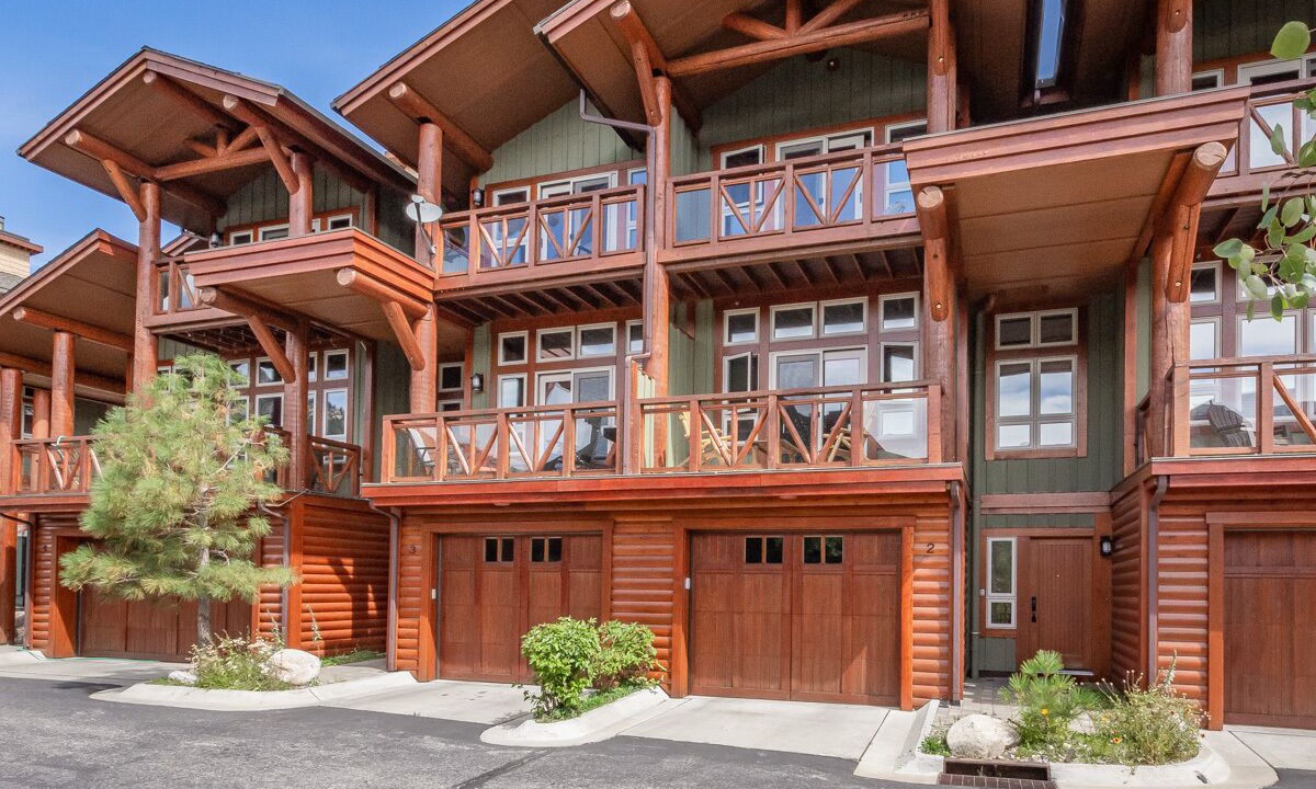 Photo of Outdoor in Mammoth Lakes