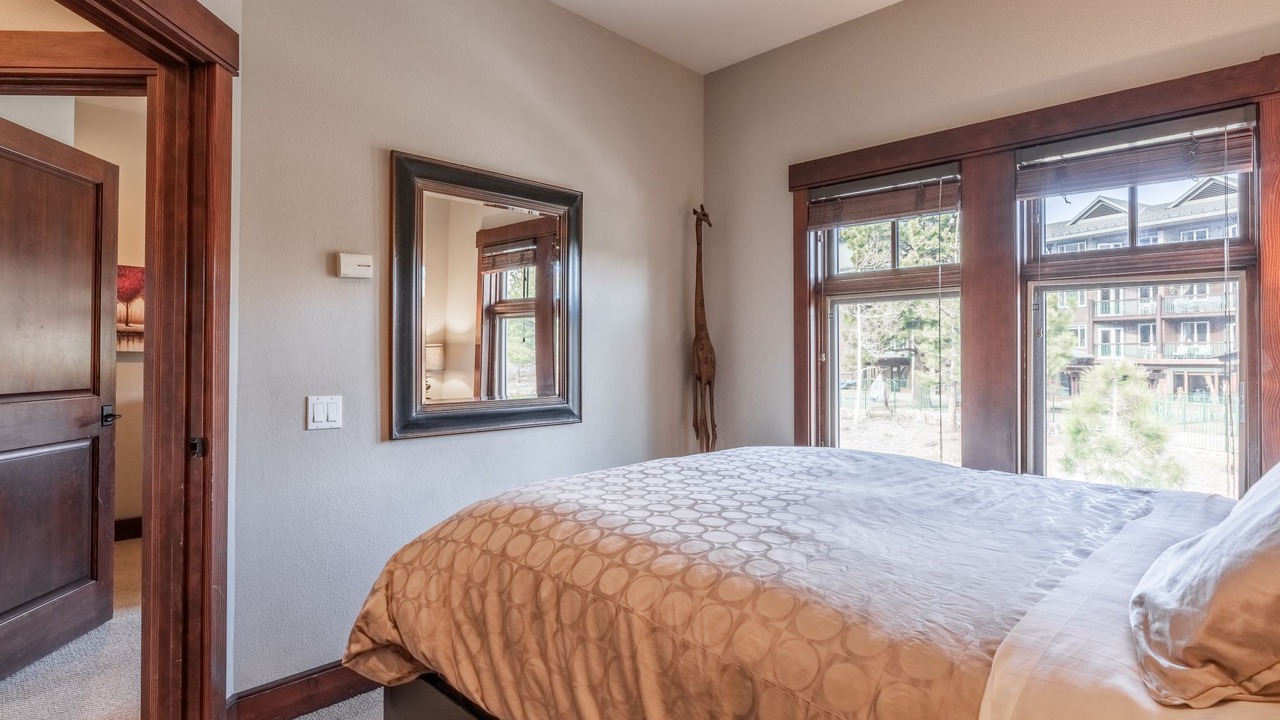 Photo of Bedroom in Mammoth Lakes