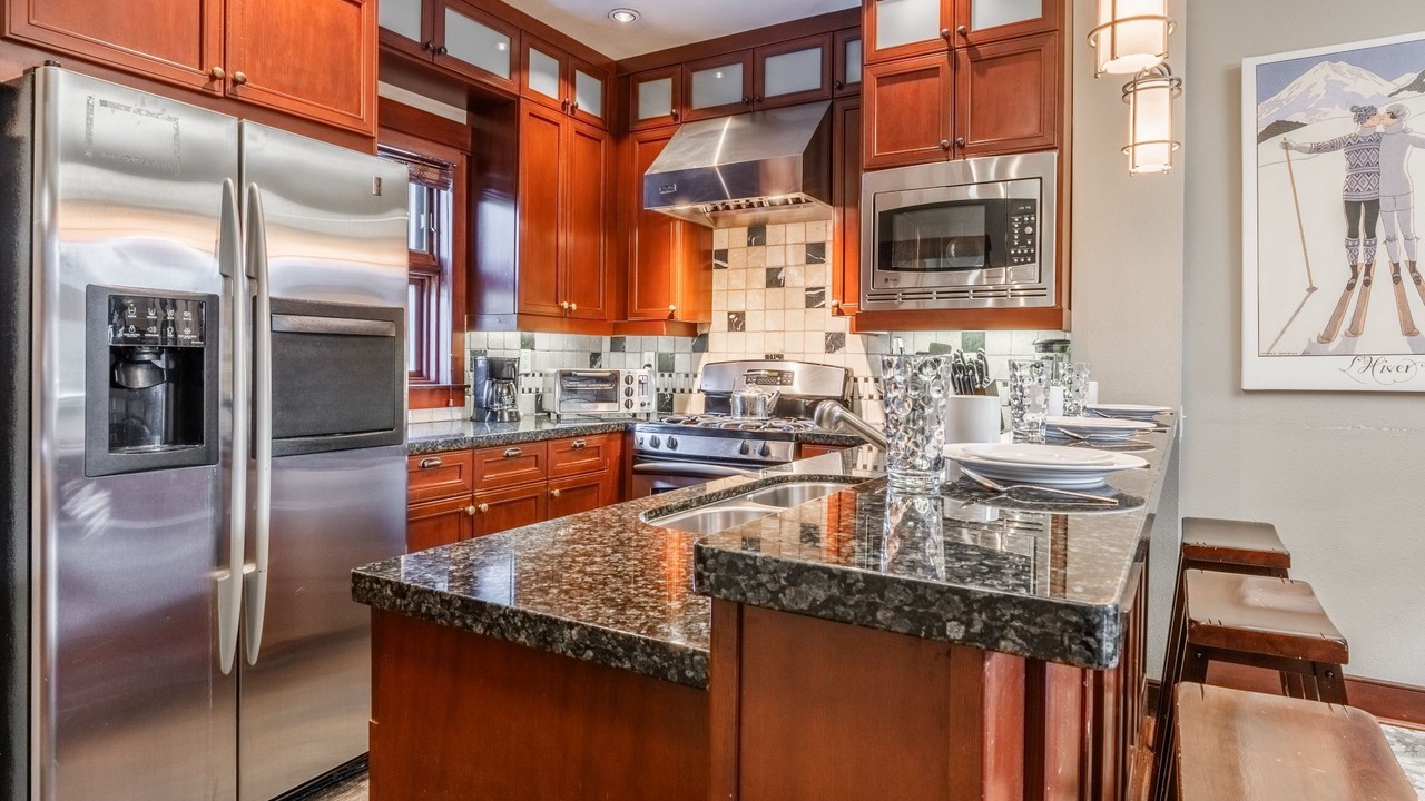 Photo of Kitchen in Mammoth Lakes