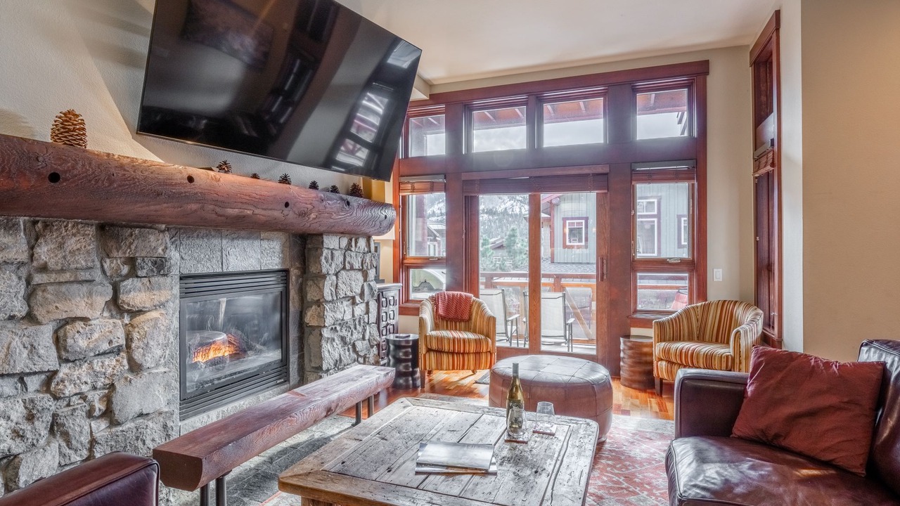 Photo of Livingroom in Mammoth Lakes