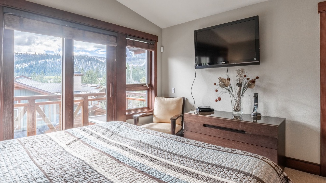 Photo of Bedroom in Mammoth Lakes