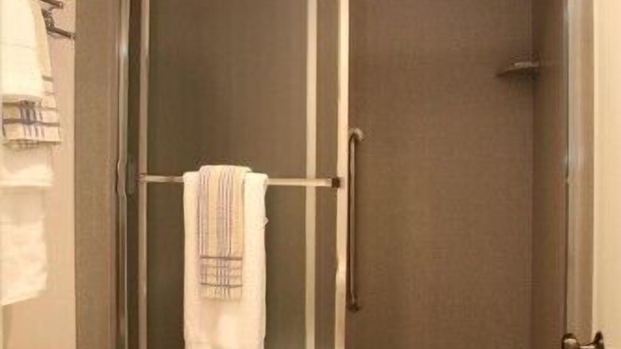 Photo of Bathroom in Alta Mesa