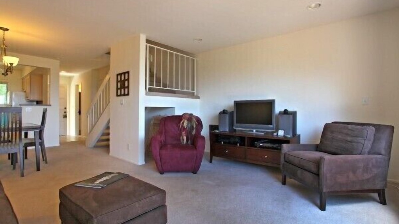 Photo of Livingroom in Alta Mesa