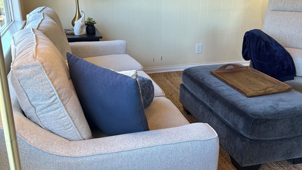 Photo of Livingroom in Alta Mesa