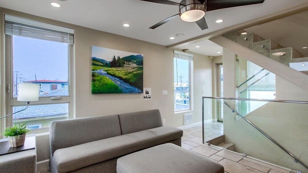 Photo of Livingroom in San Diego