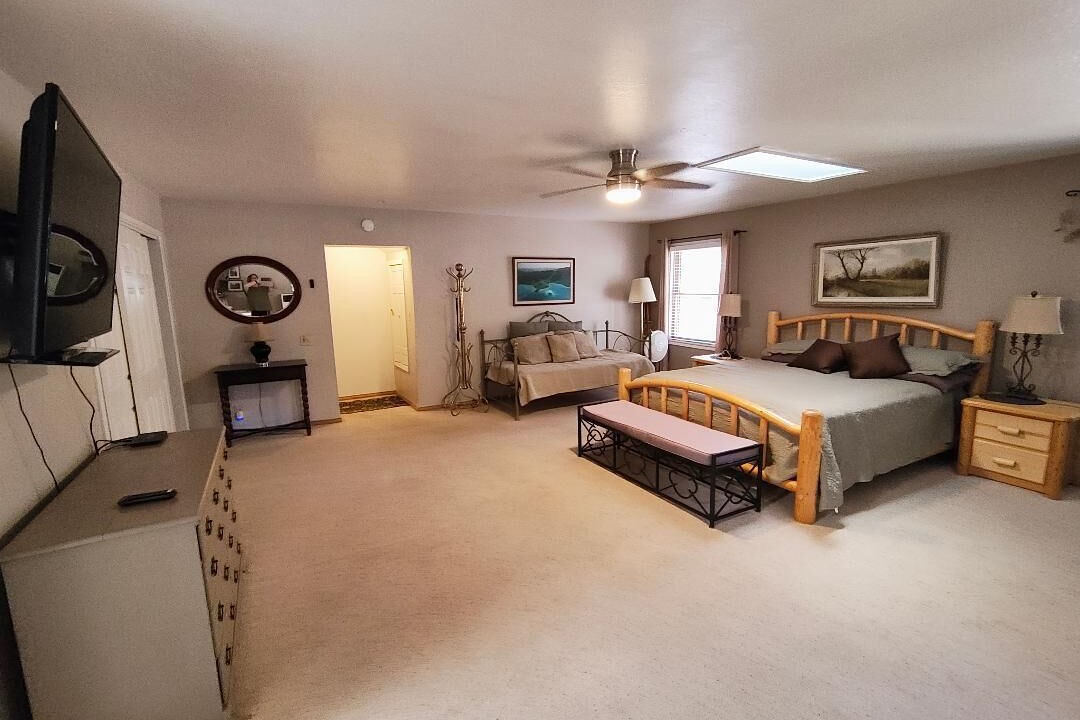 Photo of Bedroom in Bijou Pines