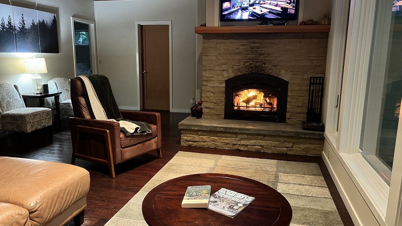 Photo of Livingroom in Cazadero