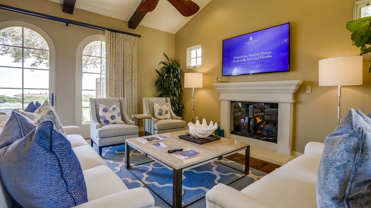 Photo of Bedroom in Rancho Palos Verdes
