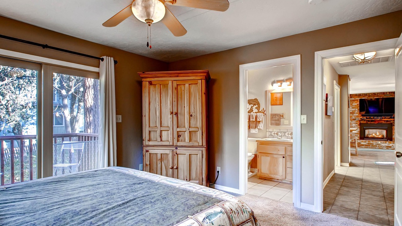 Photo of Bedroom in Oakhurst