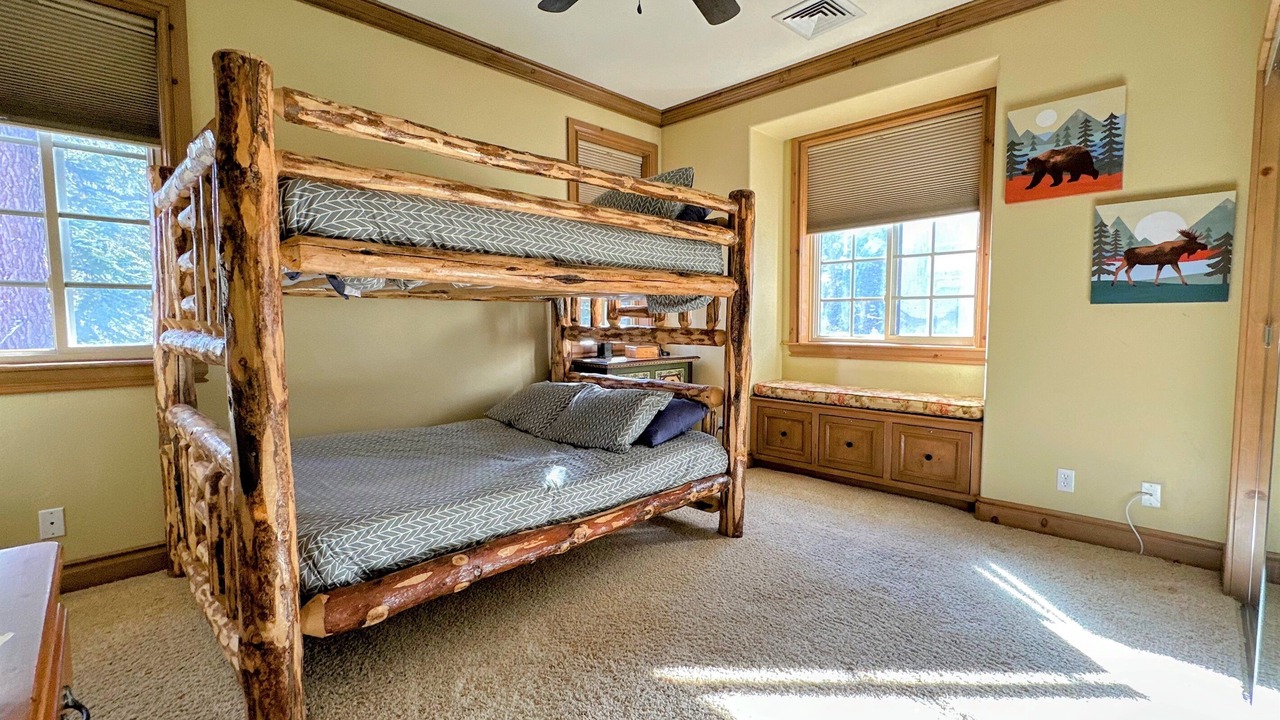 Photo of Bedroom in Mammoth Lakes