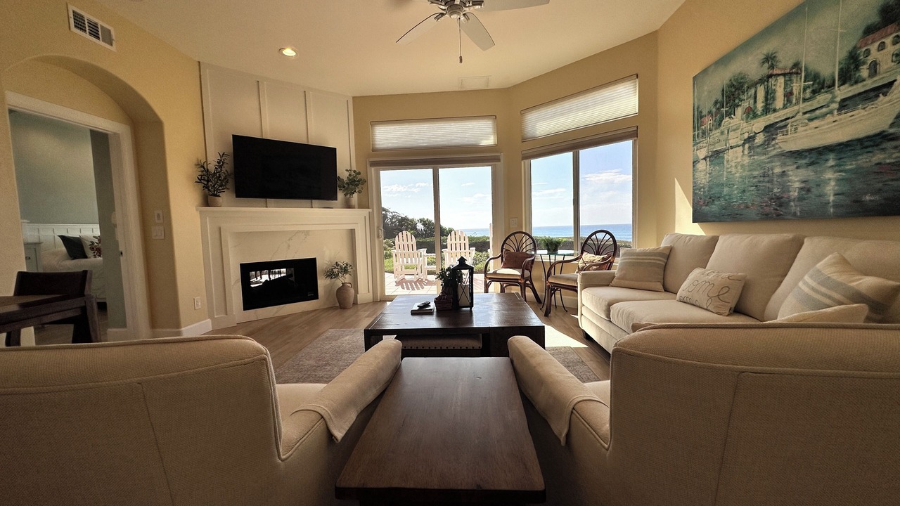 Photo of Livingroom in Ocean Beach