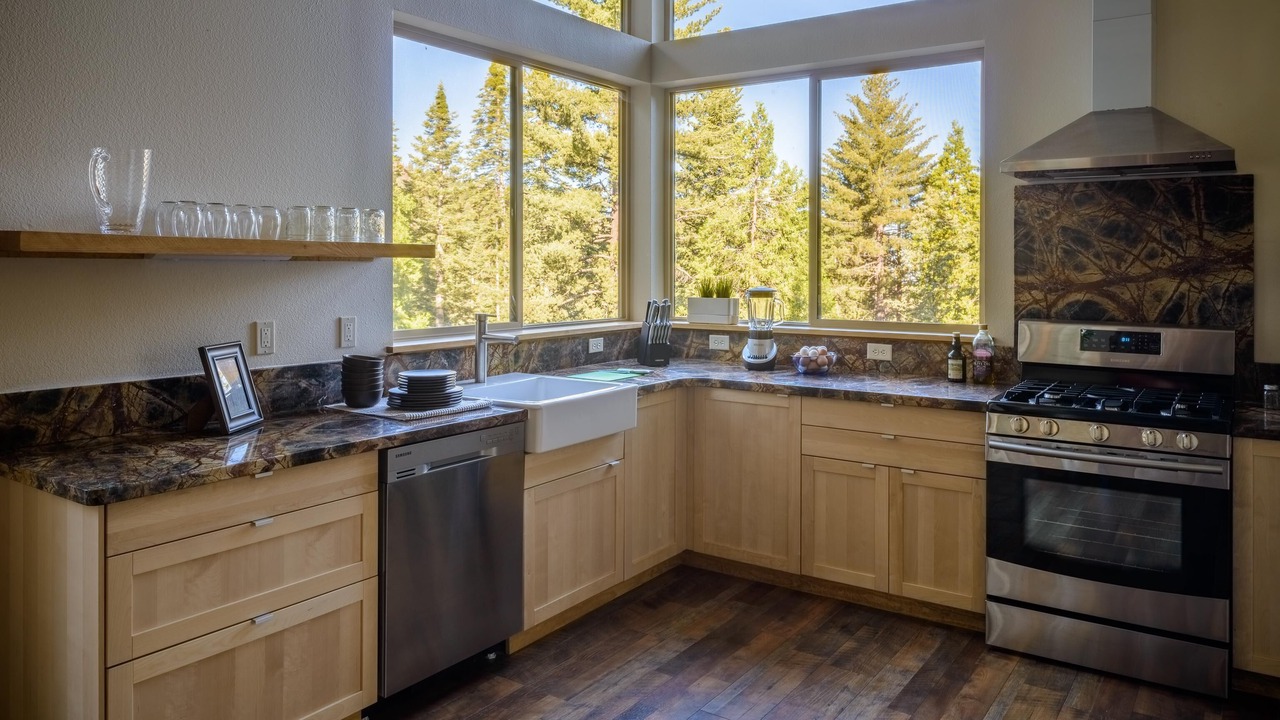 Photo of Kitchen in Yosemite West
