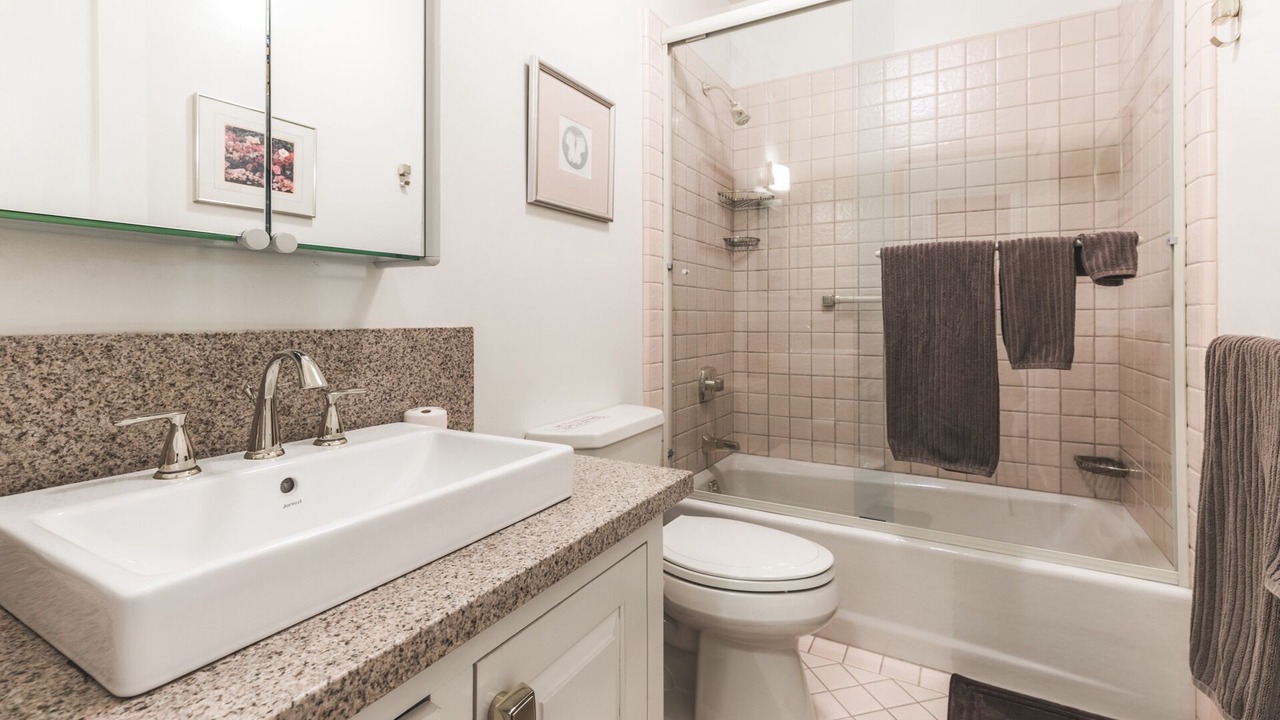 Photo of Bathroom in Marina District