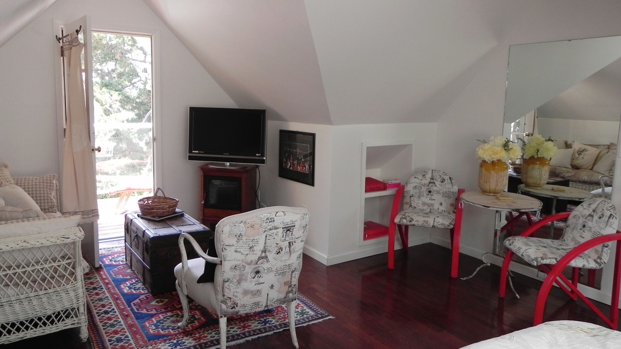 Photo of Bedroom in Northwest Carmel