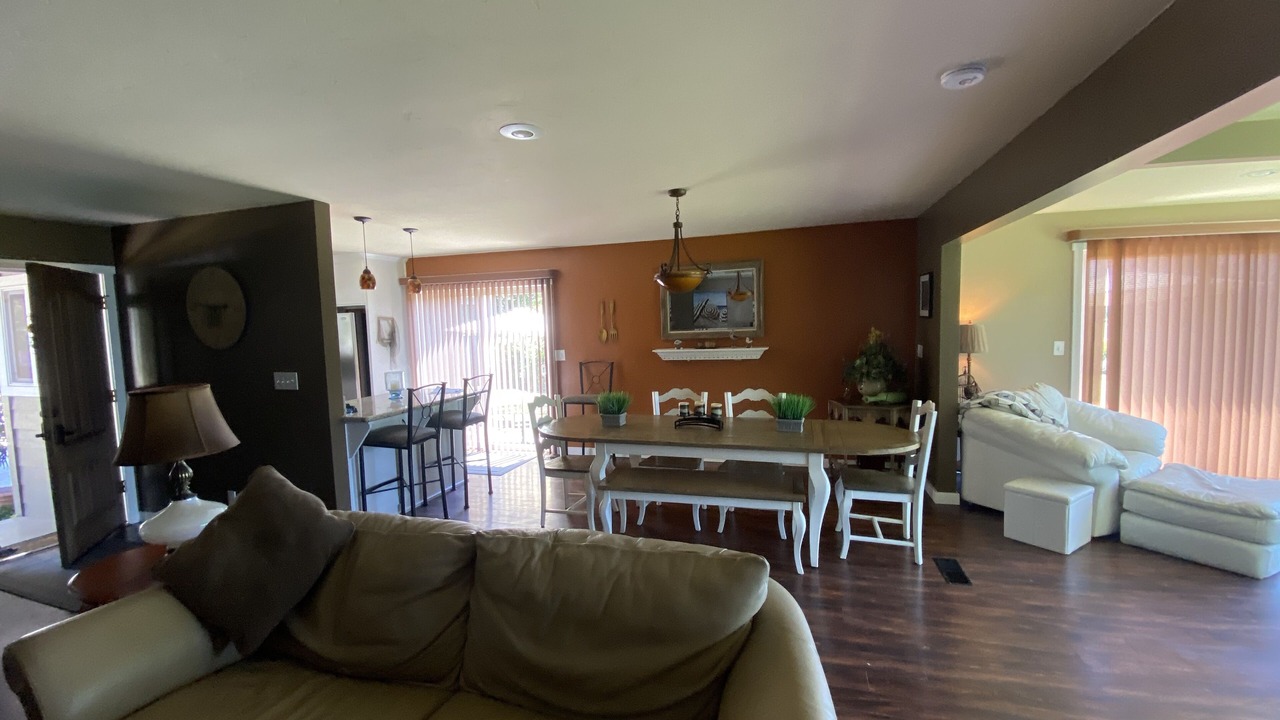 Photo of Livingroom in South Bechelli