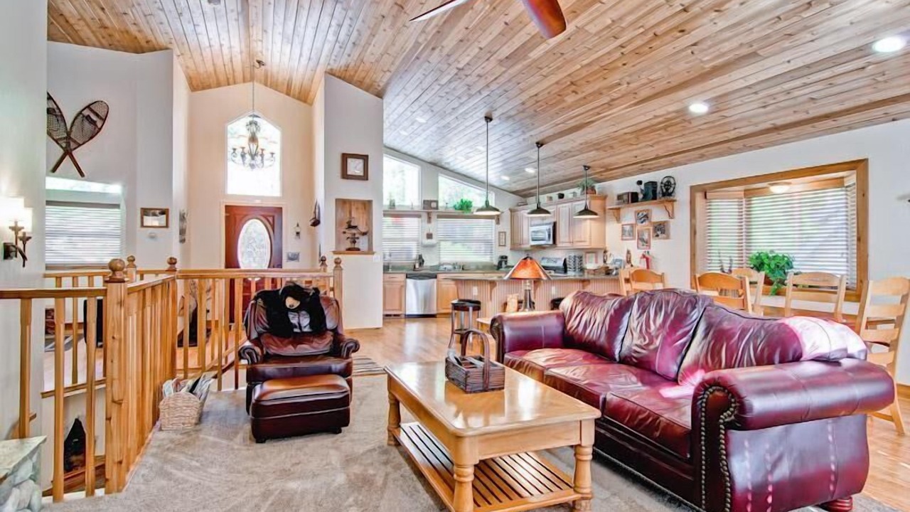 Photo of Livingroom in Yosemite West