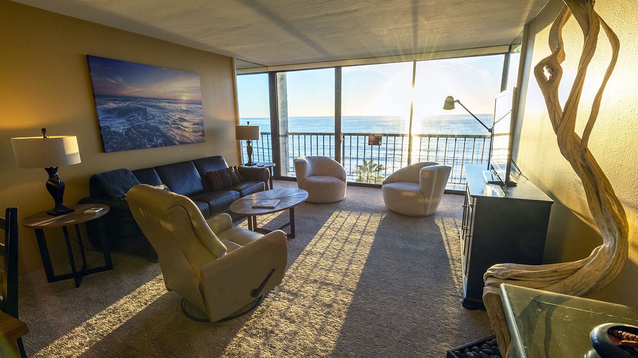 Photo of Livingroom in North Pacific Beach