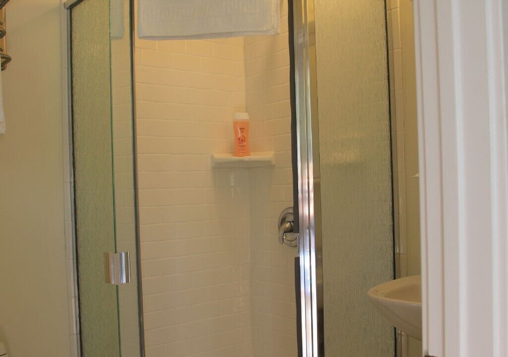Photo of Bedroom in Kenwood