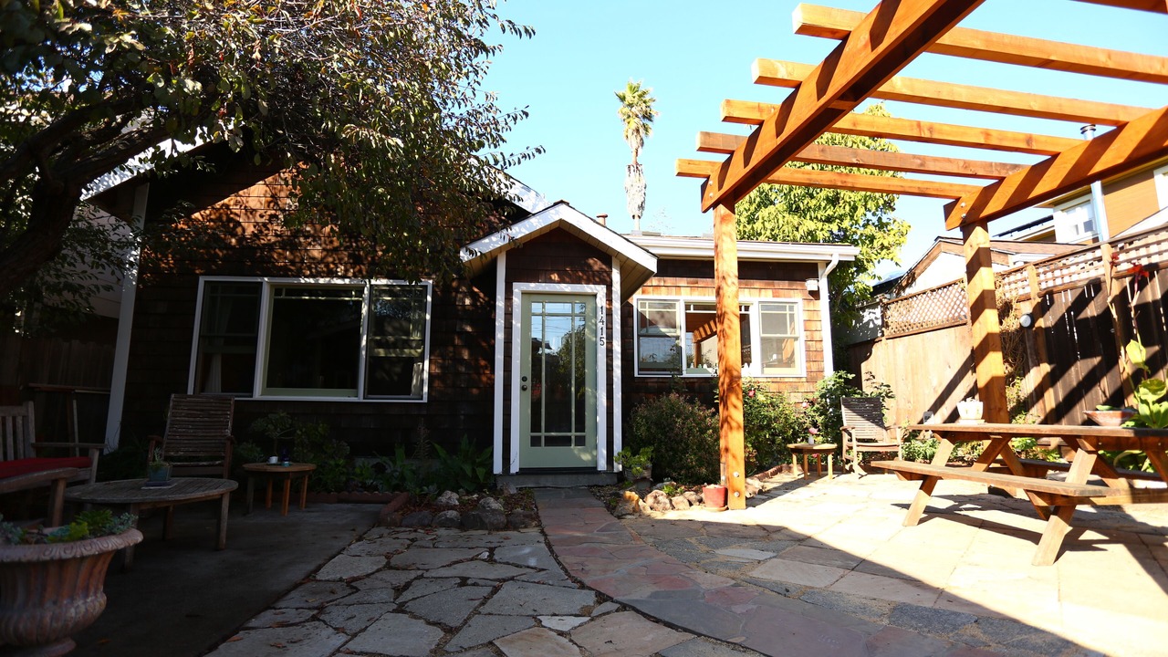 Photo of Outdoor in Poets Corner