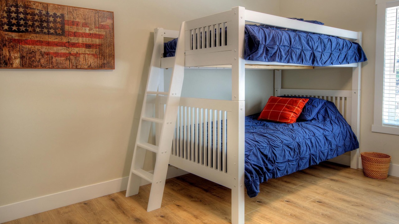Photo of Bedroom in Yosemite West