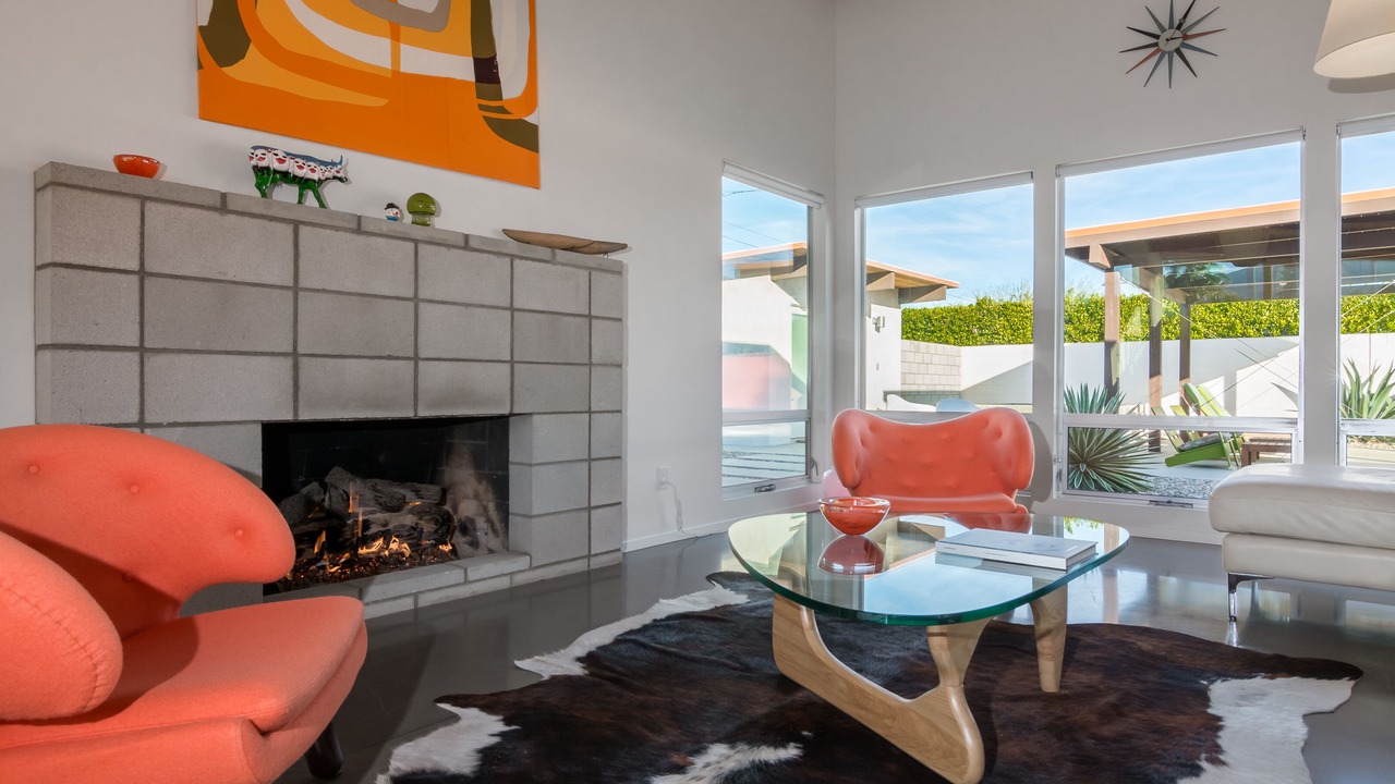 Photo of Bedroom in Racquet Club Estates