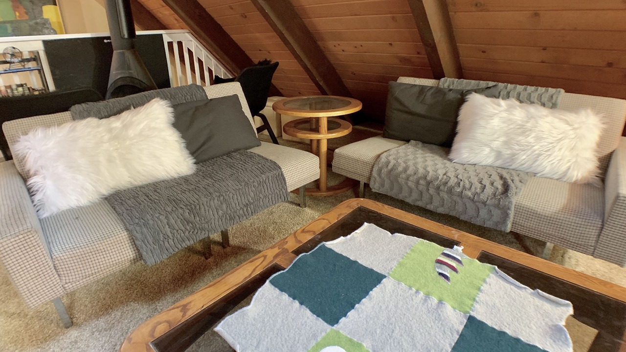 Photo of Livingroom in Black Bart