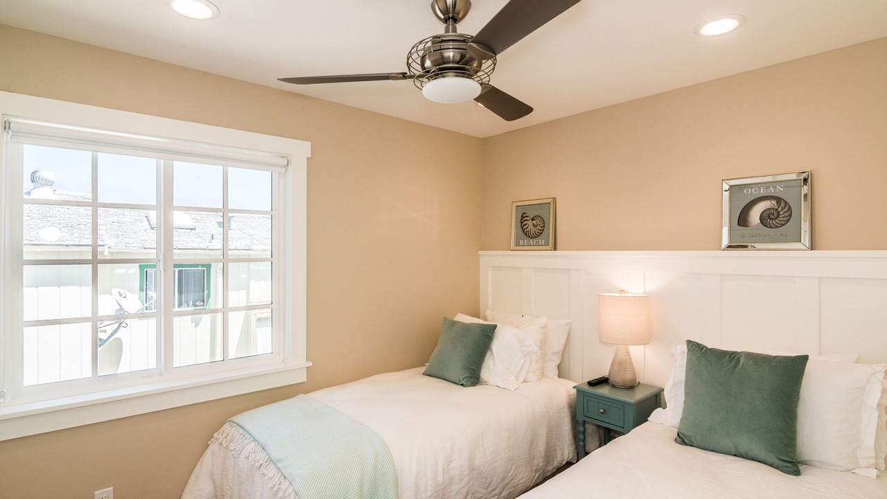 Photo of Bedroom in Avalon