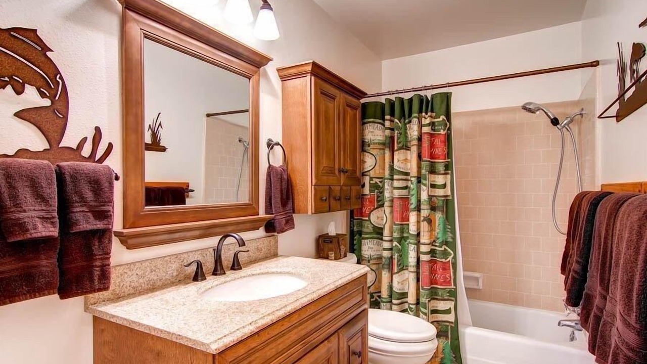 Photo of Bathroom in Yosemite Forks