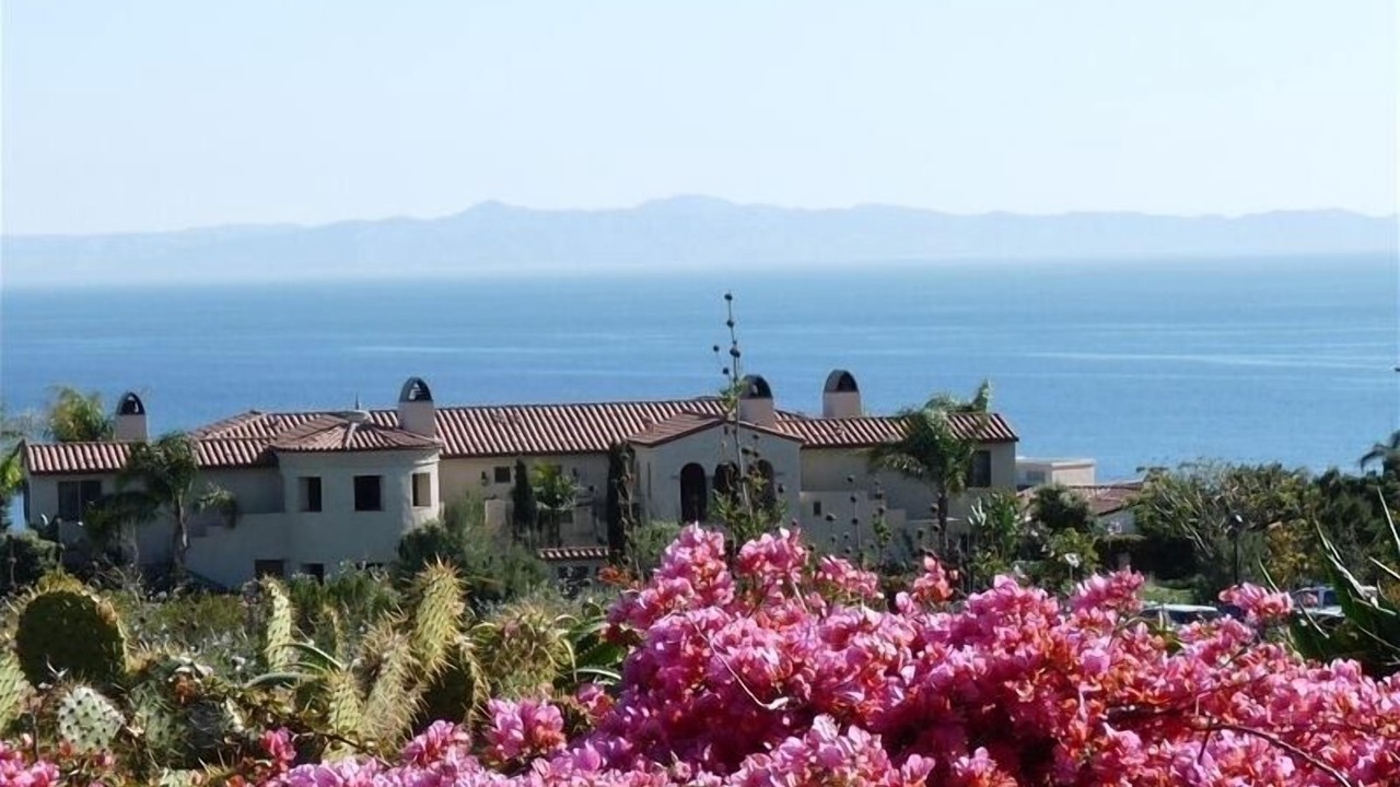 Photo of Livingroom in Rancho Palos Verdes