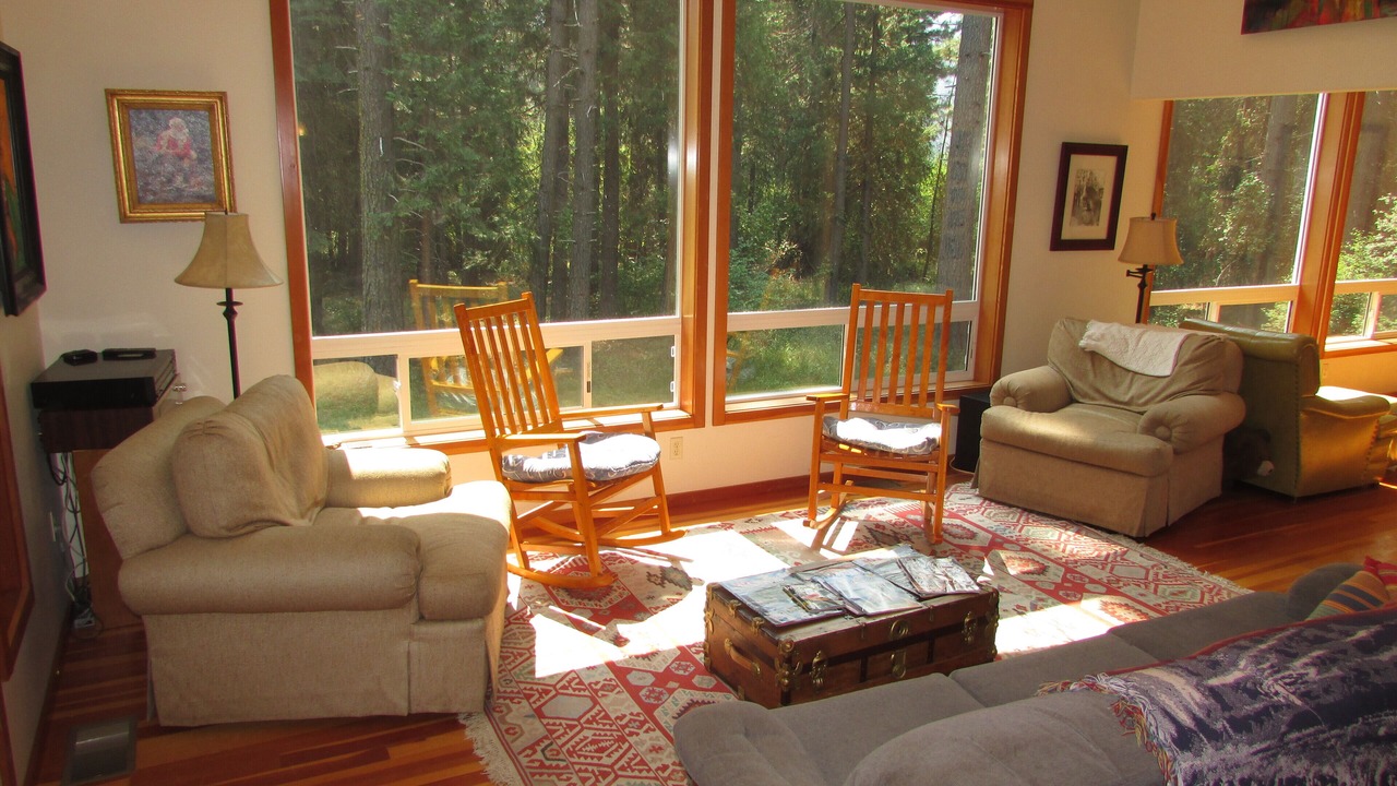Photo of Bedroom in McCloud
