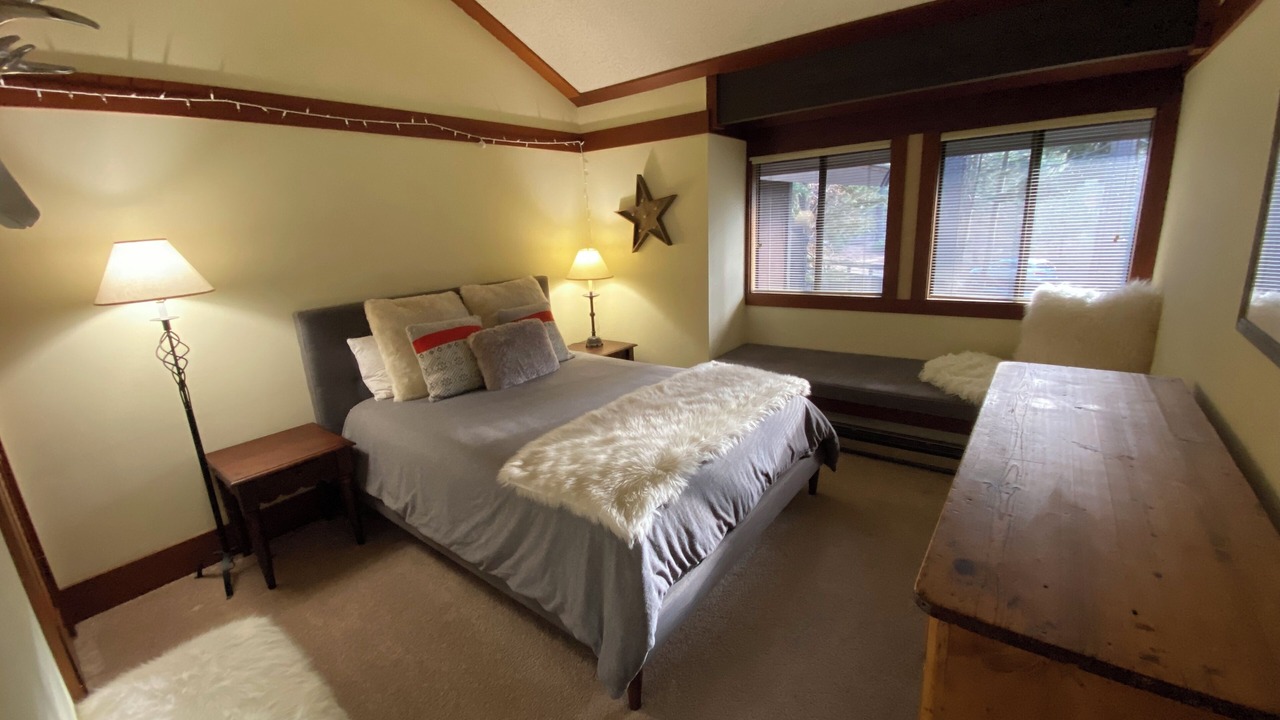 Photo of Bedroom in Tahoe Sierra Estates