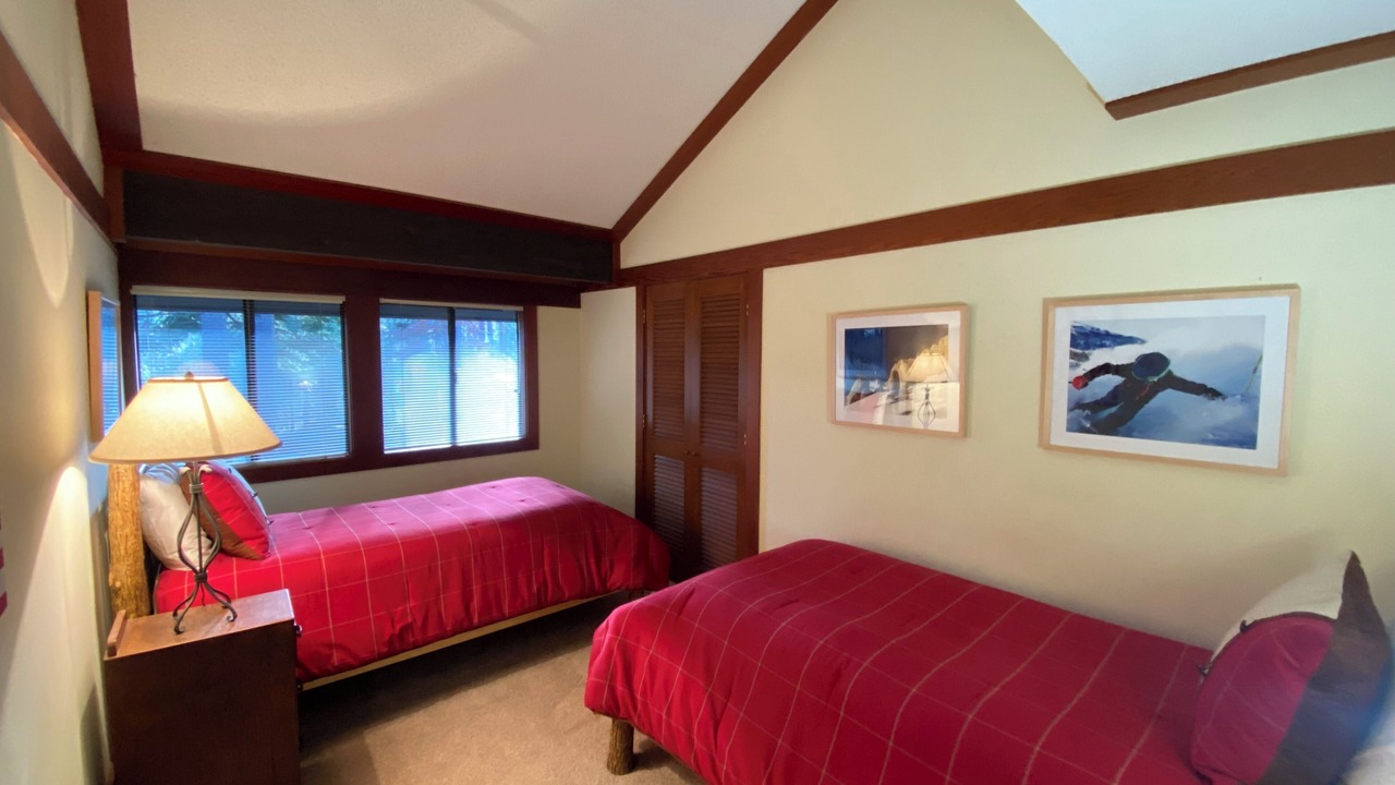 Photo of Bedroom in Tahoe Sierra Estates