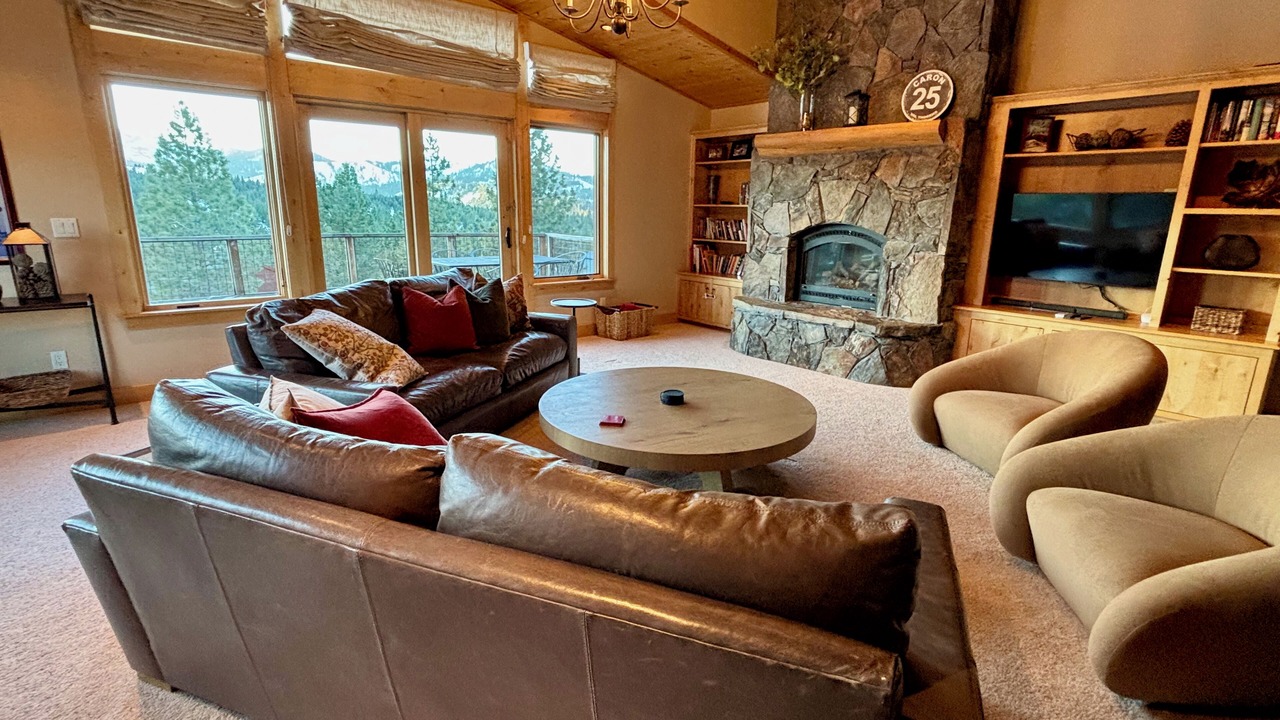 Photo of Livingroom in Truckee