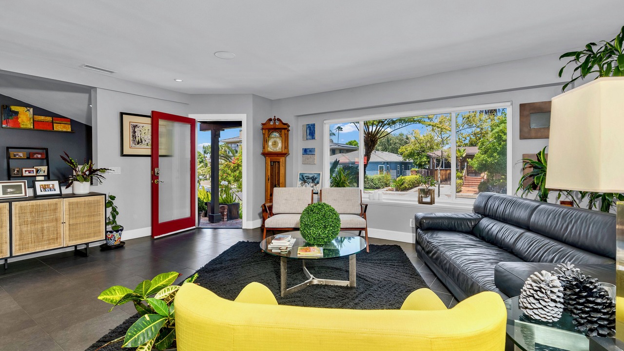 Photo of Livingroom in Sunset Cliffs
