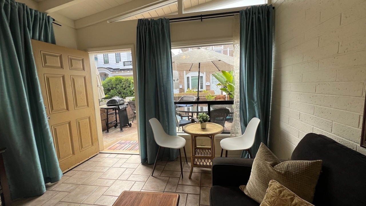 Photo of Livingroom in South Mission Beach