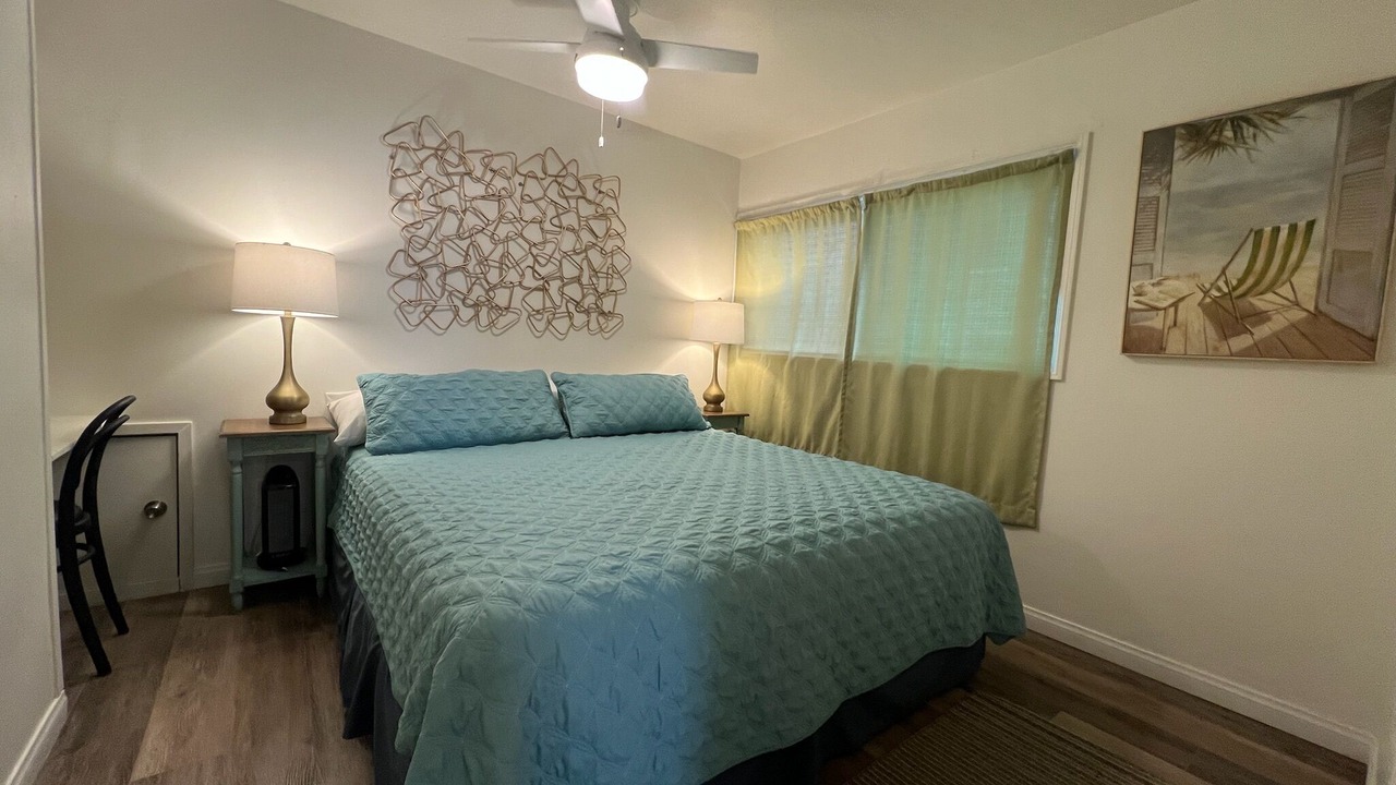 Photo of Bedroom in South Mission Beach