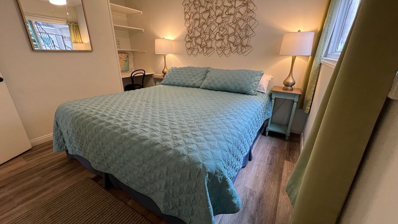 Photo of Bedroom in South Mission Beach