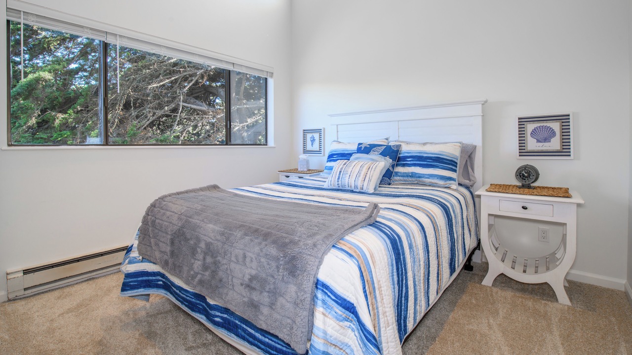 Photo of Bedroom in Pajaro Dunes