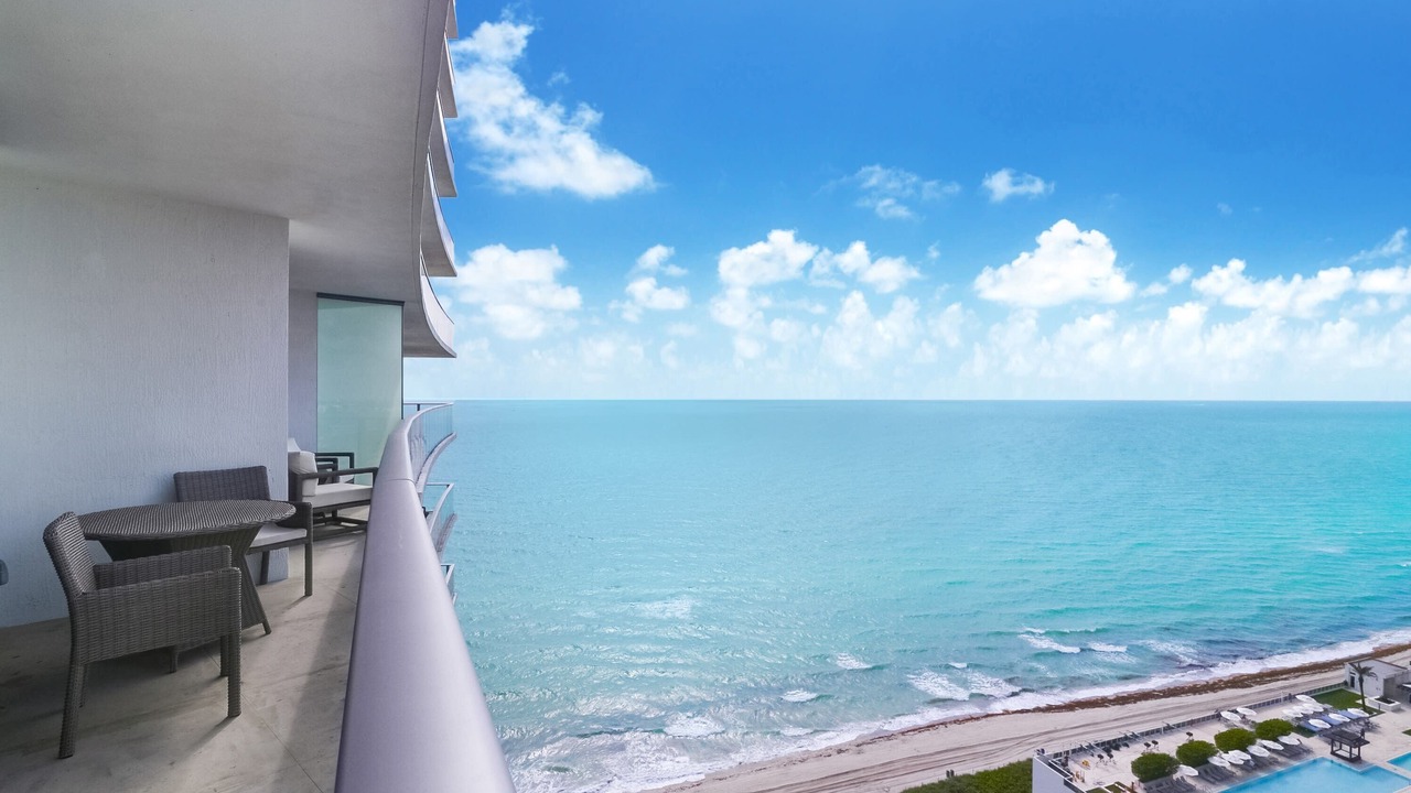 Photo of Patio Balcony in Hollywood South Central Beach