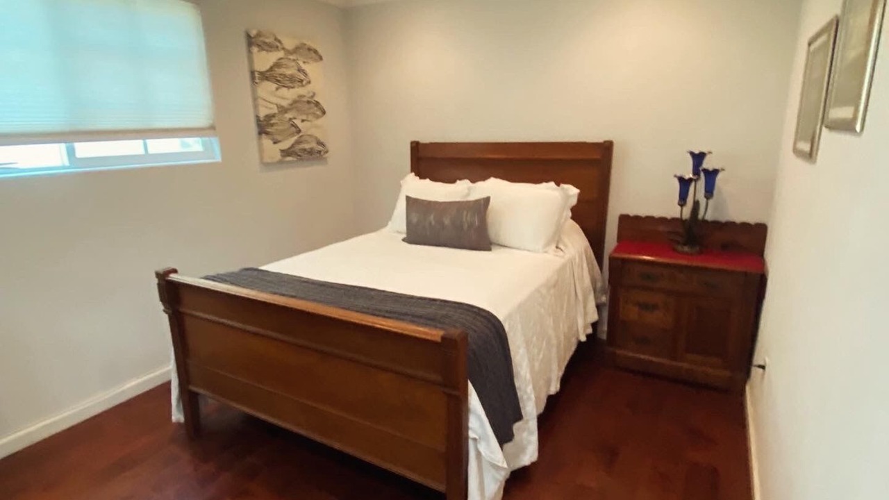 Photo of Bedroom in El Segundo