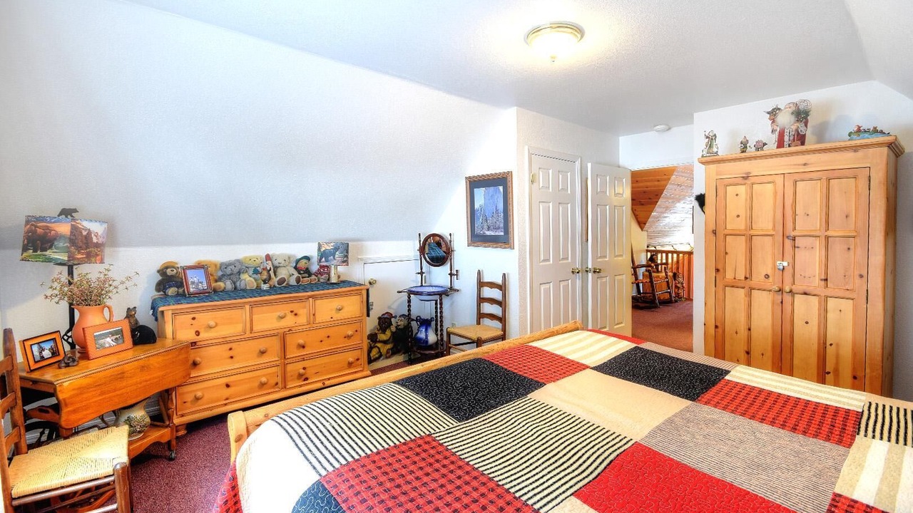 Photo of Bedroom in Yosemite West