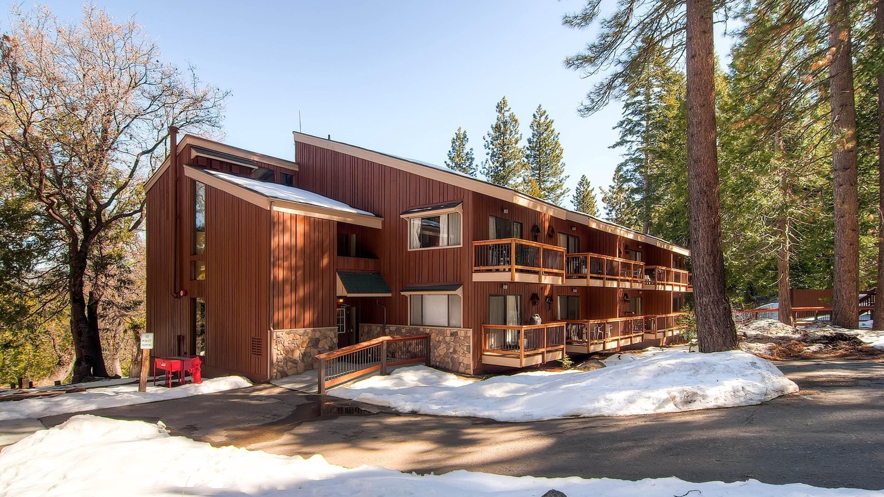 Photo of Outdoor in Yosemite West