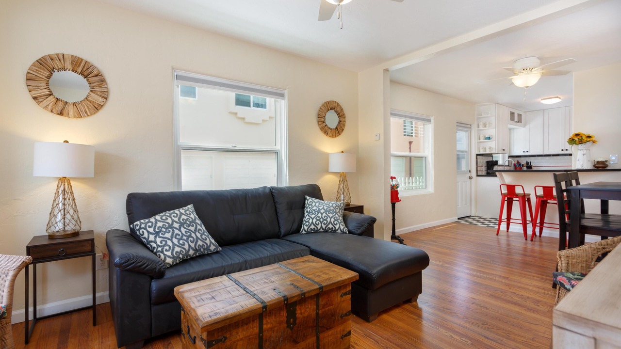 Photo of Livingroom in South Mission Beach