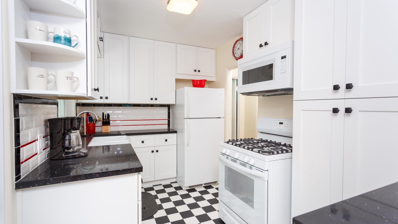 Photo of Kitchen in South Mission Beach