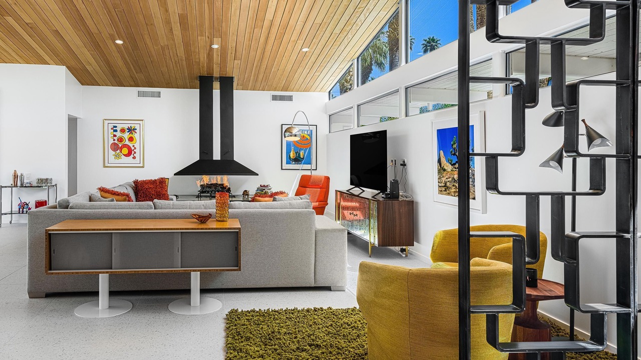 Photo of Livingroom in Deep Well Ranch