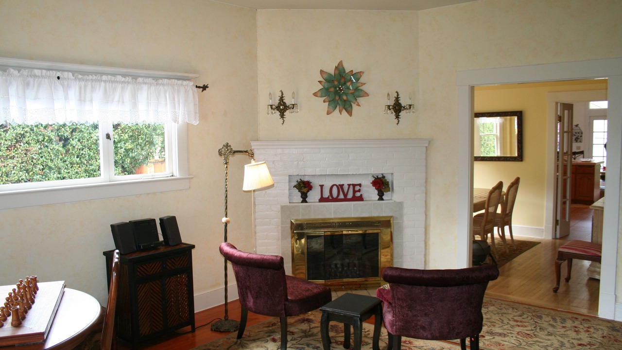 Photo of Livingroom in Oak Park